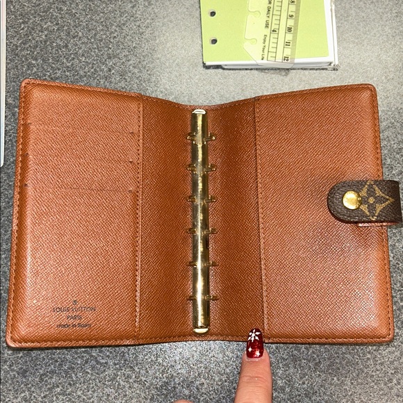 Louis Vuitton PM Agenda - Picture 4 of 13